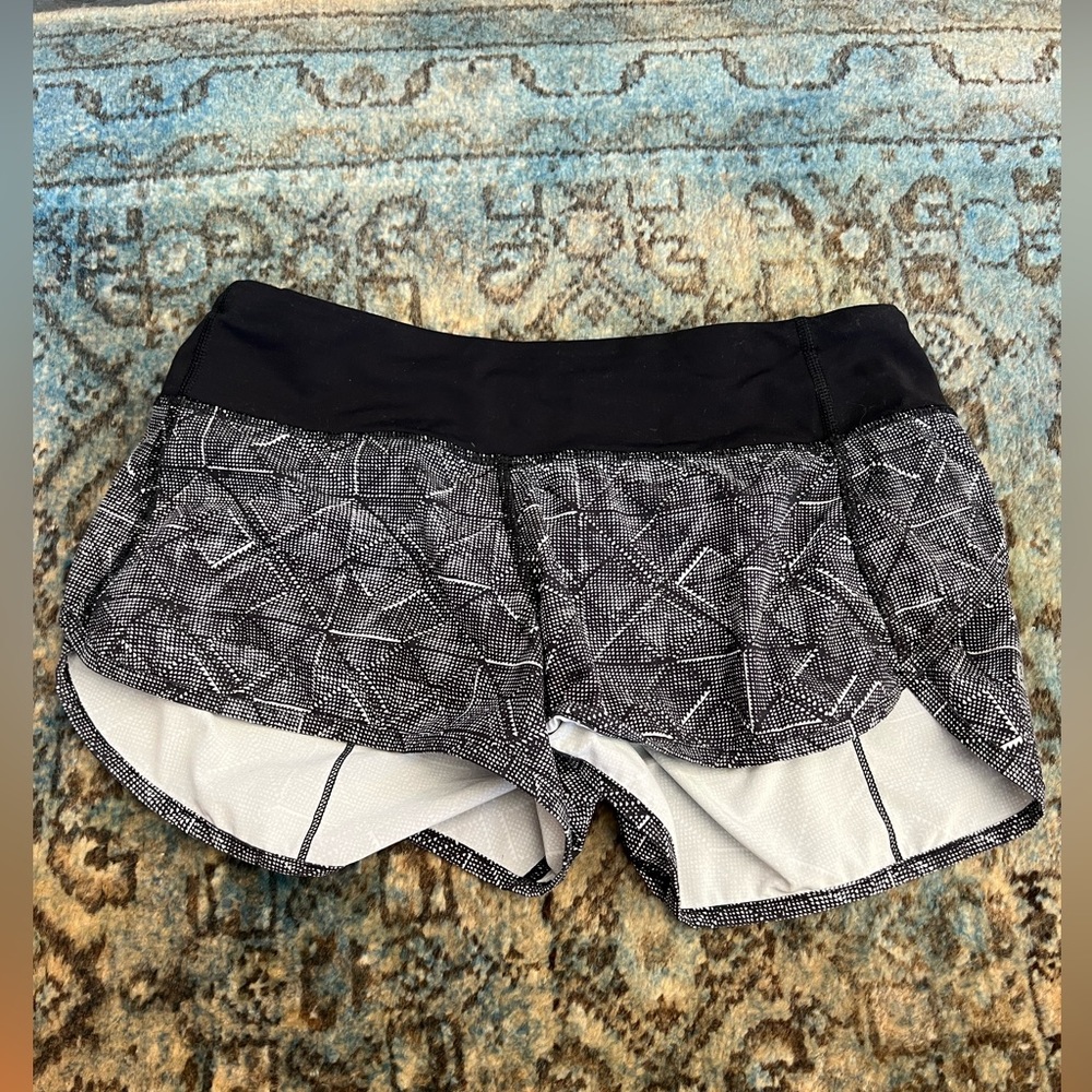 Lululemon Speed Up Short 2.5”